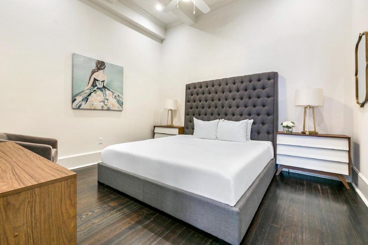 1 And 2 Bedroom Private Condos Steps Away From French Quarter New Orleans Dış mekan fotoğraf