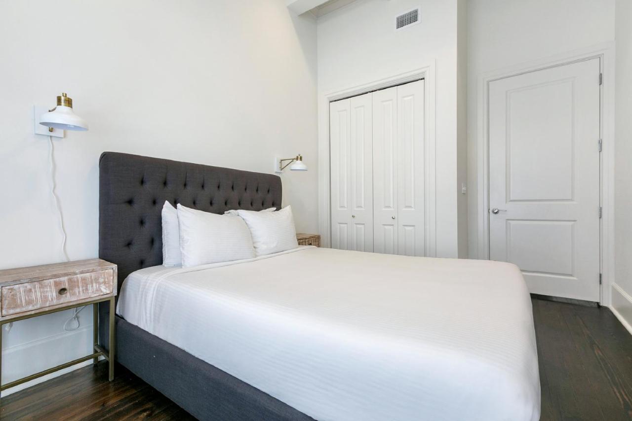 1 And 2 Bedroom Private Condos Steps Away From French Quarter New Orleans Dış mekan fotoğraf