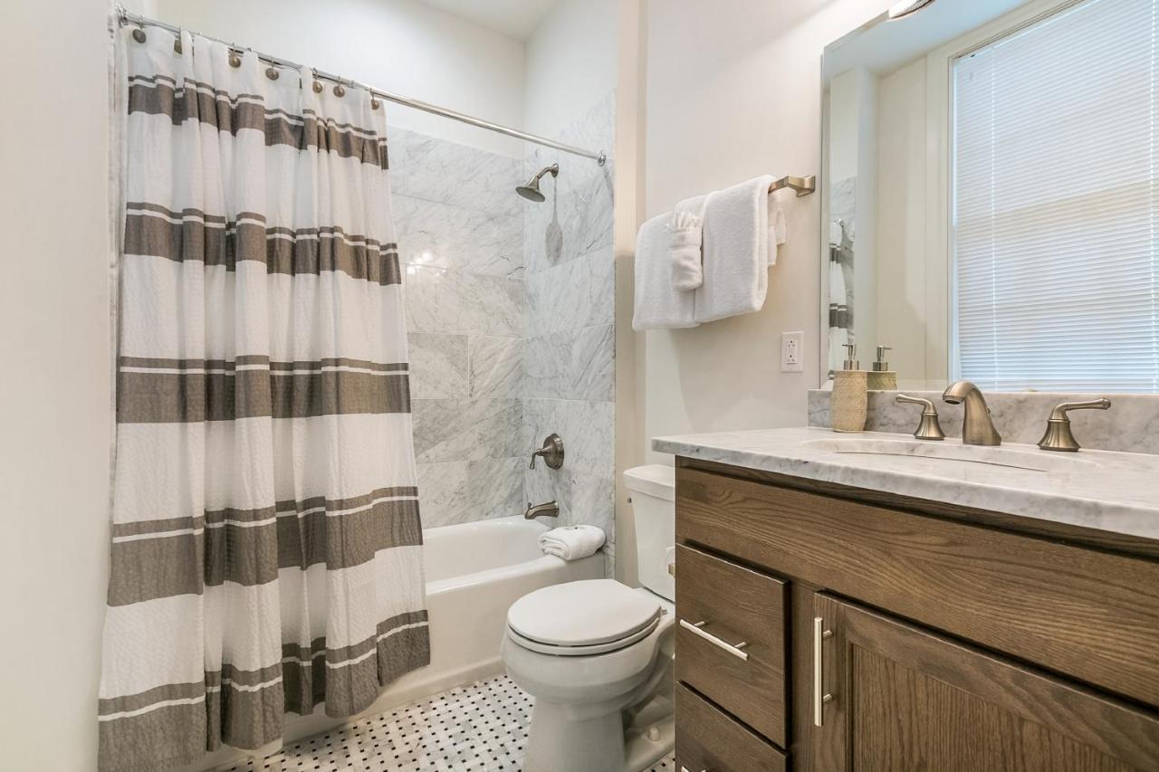 1 And 2 Bedroom Private Condos Steps Away From French Quarter New Orleans Dış mekan fotoğraf