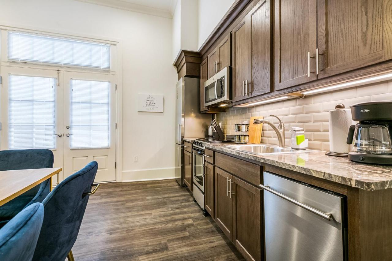 1 And 2 Bedroom Private Condos Steps Away From French Quarter New Orleans Dış mekan fotoğraf